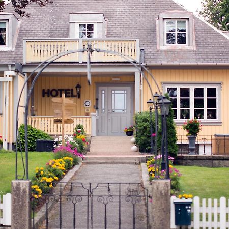 Hotel Tanum Gestgifveri タヌムスヘーデ エクステリア 写真