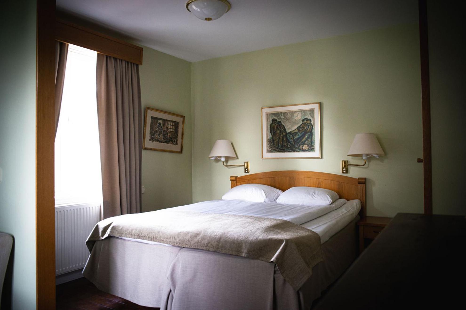 Hotel Tanum Gestgifveri タヌムスヘーデ エクステリア 写真