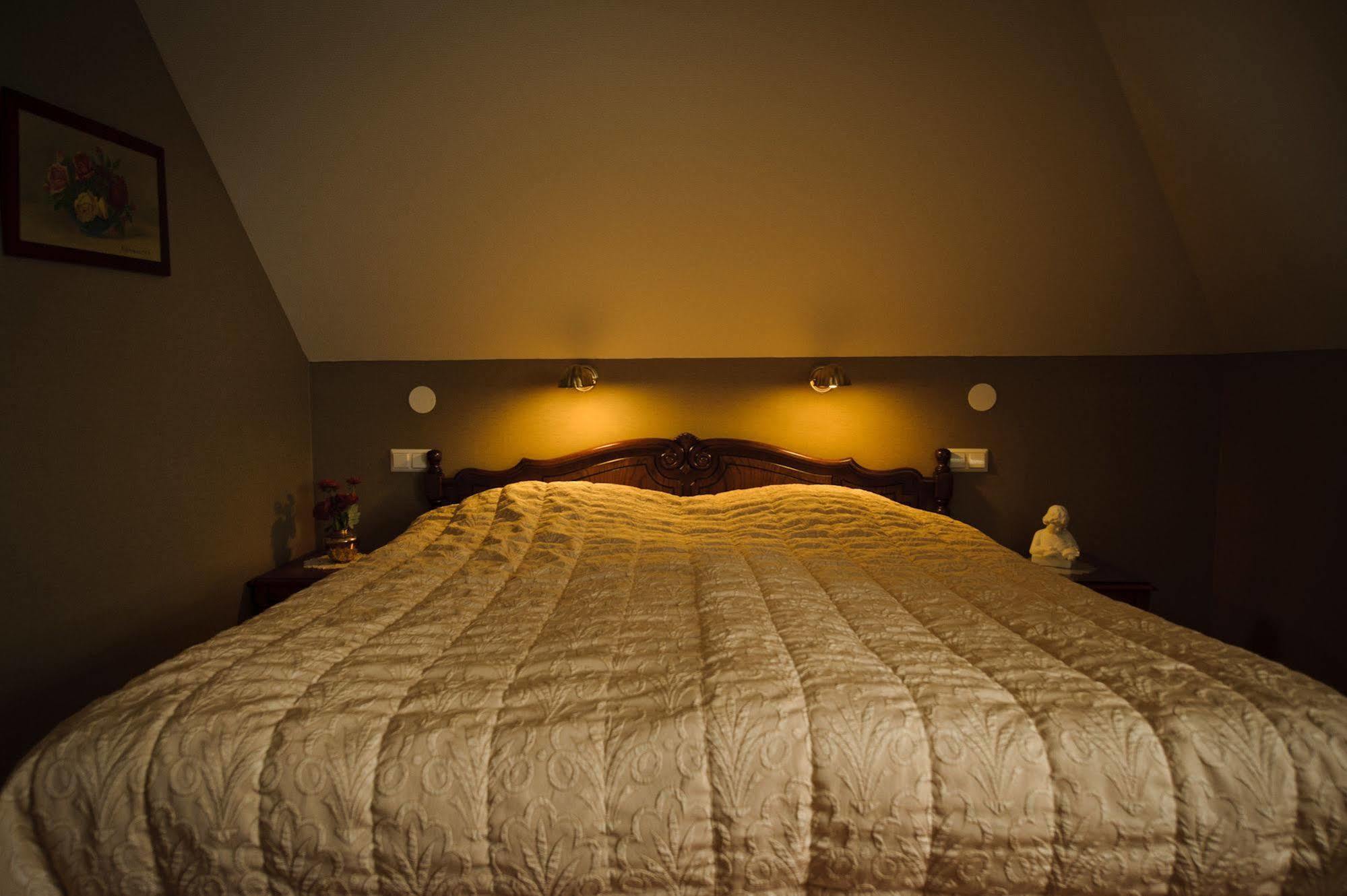 Hotel Tanum Gestgifveri タヌムスヘーデ エクステリア 写真